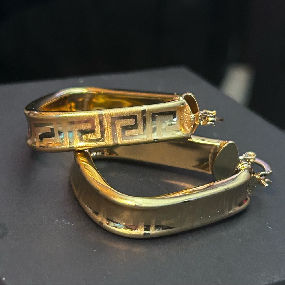 Greek Key Meander Pattern Gold Hoops - Picture 13 of 16